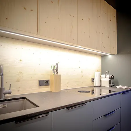 Wolf Apartments Padaun - Panorama Mountain Retreat In Tirol * Vals