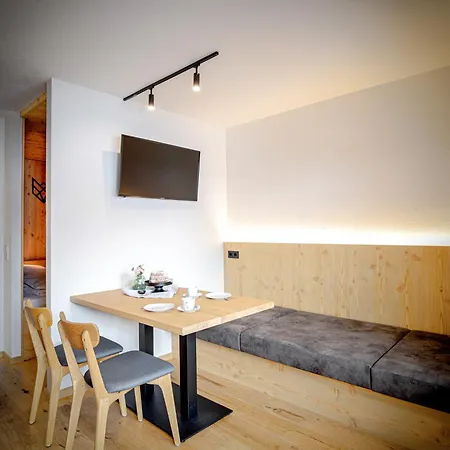 Apartman Wolf Apartments Padaun - Panorama Mountain Retreat In Tirol