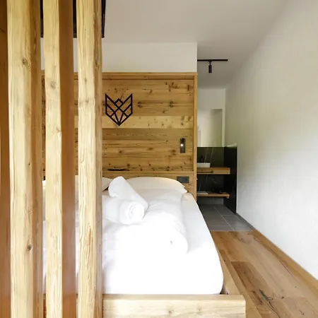 Wolf Apartments Padaun - Panorama Mountain Retreat In Tirol
