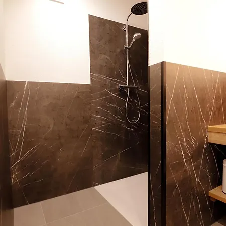 Wolf Padaun Apartment Vals
