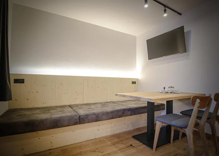 Wolf Apartments - Panorama Mountain Retreat In Tirol * Vals