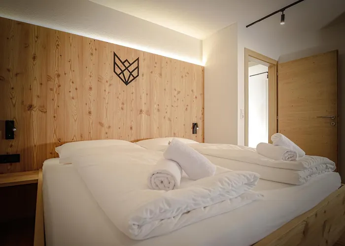 Wolf Apartments - Panorama Mountain Retreat In Tirol Appartement Vals