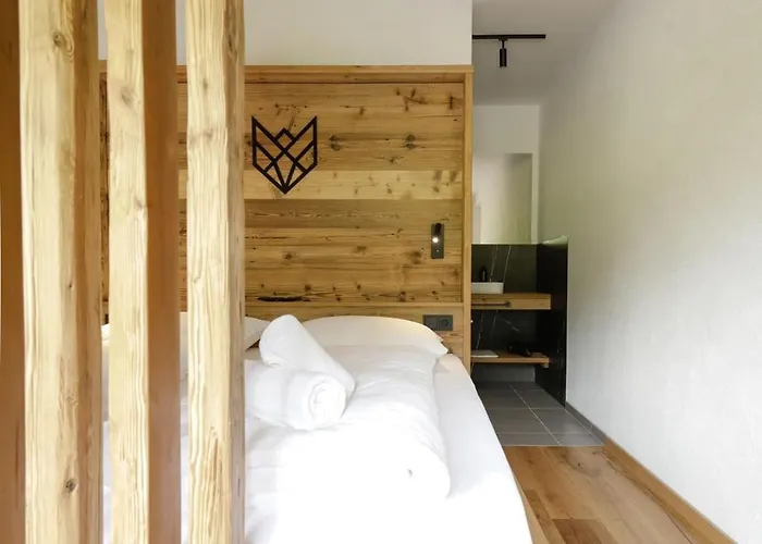 Wolf Apartments - Panorama Mountain Retreat In Tirol