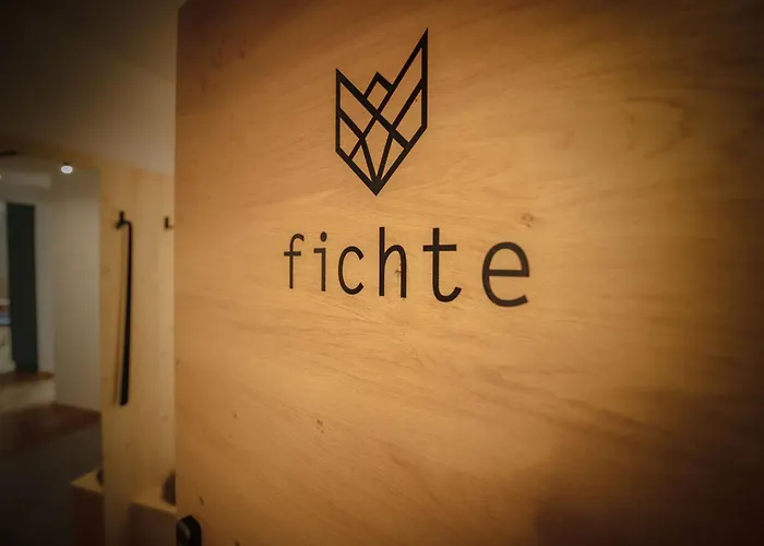 Wolf Apartments - Panorama Mountain Retreat In Tirol Appartement