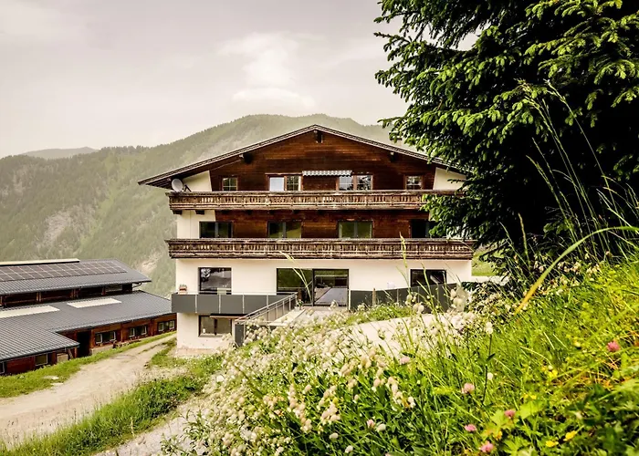 Wolf - Panorama Mountain Retreat In Tirol *